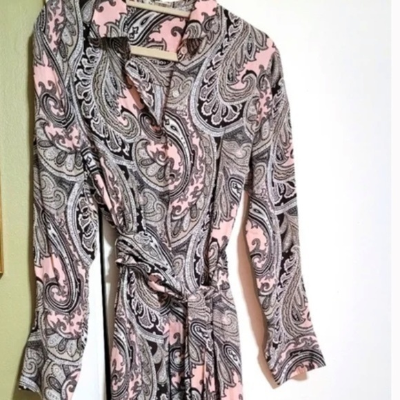 MICHAEL Michael Kors shirt dress 100% silk
MICHAEL Michael Kors size 6 NWOT - Picture 1 of 6